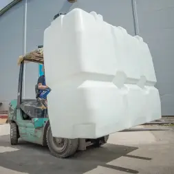 Емкость SK 2000л OIL белая