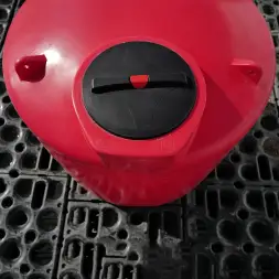 Емкость TOR 2000л КАС с откидной крышкой красная